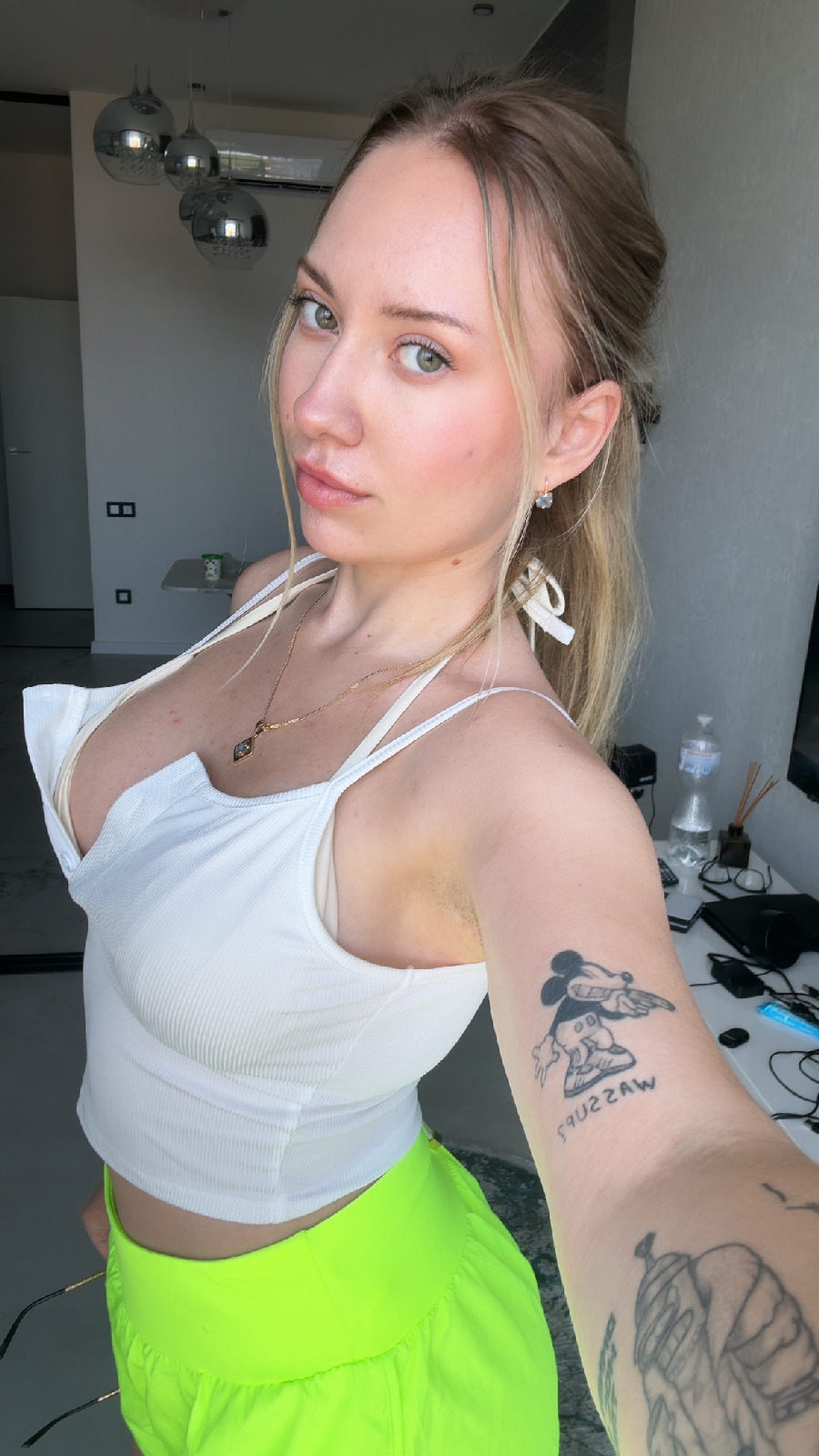 KateV in her underwear in Puchon